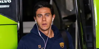 JJ en llegada a partido. Foto: Pumas