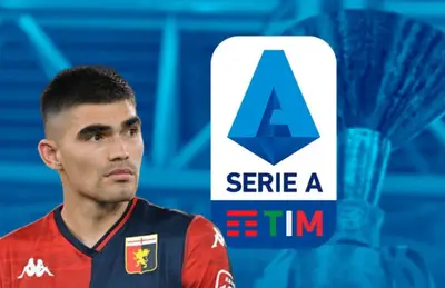 Johan Vásquez y logo de la Serie A italiana/ Foto BeSoccer.