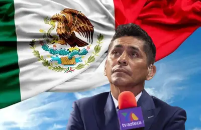 Jorge Campos y bandera de México/Foto Cinco Soles.