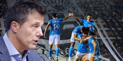 José Antonio Noriega junto a futbolistas de Cruz Azul / FOTO MEDIOTIEMPO