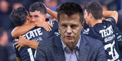José Antonio Noriega junto a futbolistas de Rayados / FOTO ESTO