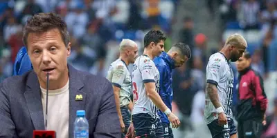 José Antonio Noriega junto a futbolistas de Rayados / FOTO MEXSPORT