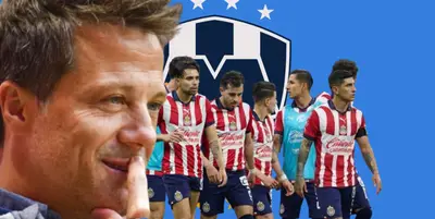 José Antonio Noriega junto a jugadores de Chivas / FOTO SOYFÚTBOL