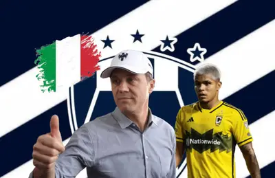 José Antonio Noriega levantando dedo y Juan Hernández/Foto Pinterest.