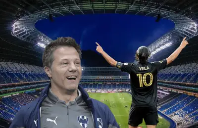 José Antonio Noriega y Carlos Vela de espaldas/ Foto ESTO.