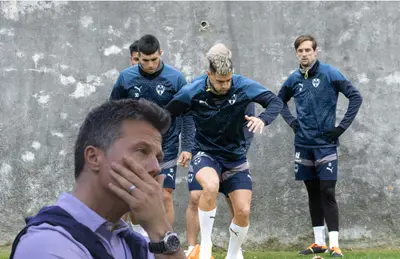 José Antonio Noriega y jugadores de Rayados entrenando/Foto El Horizonte.