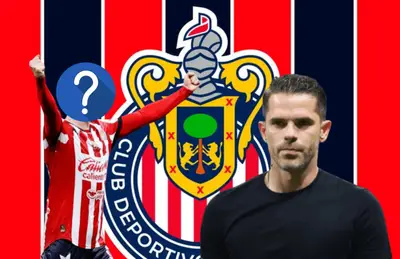 Jugador de Chivas oculto y Fernando Gago/Foto Pinterest.