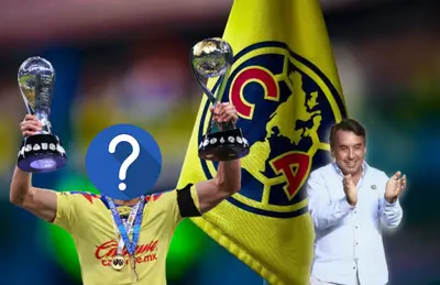 Jugador del América con título y Emilio Azcárraga/Foto Récord.