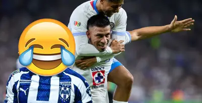 Jugador incógnito de Rayados junto a futbolistas de Cruz Azul / FOTO AS