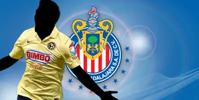 Jugador incógnito del América junto al escudo de Chivas / FOTO MEXSPORT