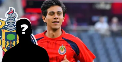 Jugador incógnito junto a José Juan Macías / FOTO IMAGO7