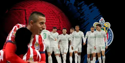 Jugador incógnito junto a Roberto Alvarado / FOTO BOLAVIP