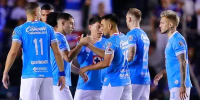Jugadores de Cruz Azul en partido. Foto: Soy Futbol