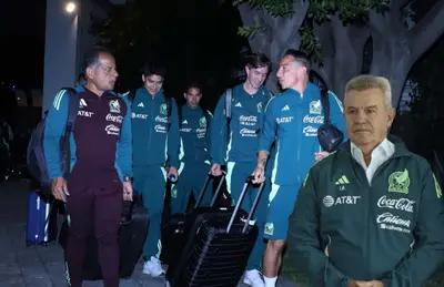 Jugadores de la Selección Mexicana y Javier Aguirre/Foto Trending News.