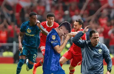 Jugadores de las Águilas y Toluca, Álvaro Fidalgo y André Jardine/ Foto Club América.