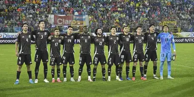 Jugadores de México en partido vs Honduras. Foto: Récord