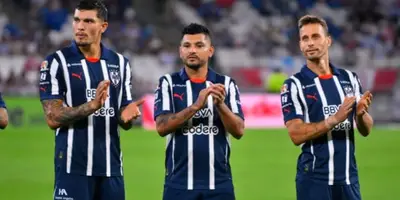 Jugadores de Rayados en partido. Foto: Récord