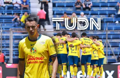Jugadores del América abrazados, Álvaro Fidalgo y logo de TUDN/Foto W Deportes.
