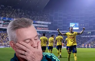 Jugadores del América celebrando y Javier Aguirre lamentándose/Foto El Diario de Morelos.