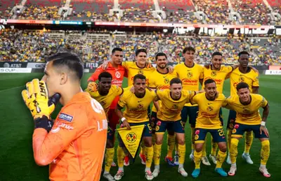 Jugadores del América posando y Luis Malagón/ Foto Fútbol Total.