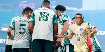 Jugadores del Portland Timbers reunidos antes de vs Charlotte. Foto: Portland Timbers