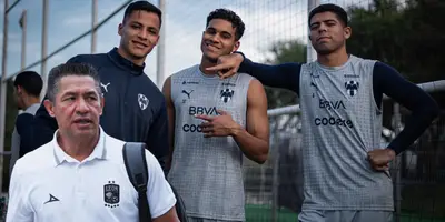 Jugadores en entreno. Foto: Rayados
