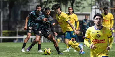 Jugadores en partido amistoso. Foto: La Paz