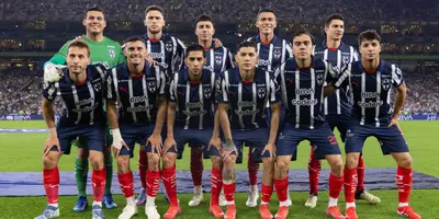 Jugadores en partido. Foto: Rayados