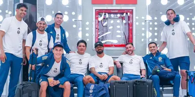 Jugadores en viaje. Foto: Club América