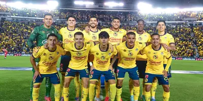 Jugadores previo a la final de ida. Foto: Mexport