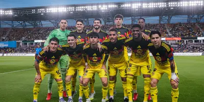 Jugadores previo a partido. Foto: Club América