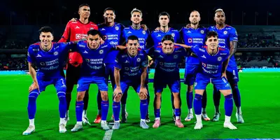 Jugadores previo a partido. Foto: Cruz Azul