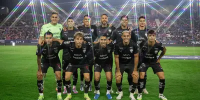 Jugadores previo a partido. Foto: Rayados