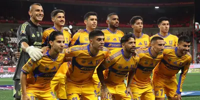 Jugadores previo a partido. Foto: Tigres