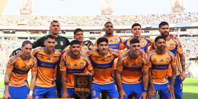 Jugadores previo a partido vs Santos. Foto: Tigres