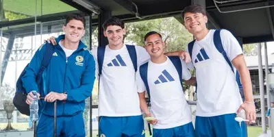 Jugadores rumbo a viaje. Foto: Club América
