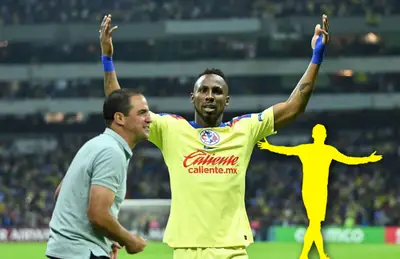 Julián Quiñones celebrando, André Jardine y silueta/Foto De 10.