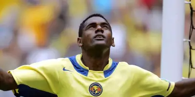 Kléber Boas festejando un gol con el Club América / Foto Mexsport