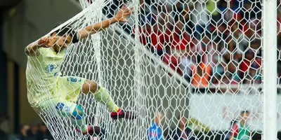 La ‘Bomba’ hizo dos celebraciones emulando al ídolo de su infancia