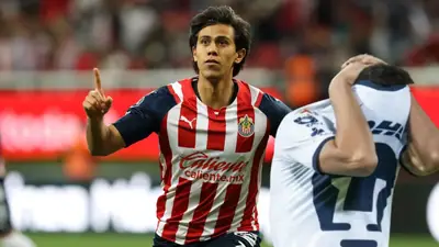 La foto de Macías que lo pone como opción para jugar contra los auriazules el sábado.