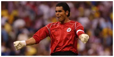 La leyenda de las Chivas del Guadalajara, analizó la derrota de su equipo y señaló cuál fue la gran falta que cometió Velkjo Paunovic.