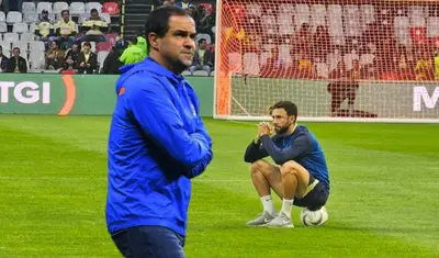 Layún destapó a los que consideró sus dos íntimos mientras pisó los terrenos de juego.