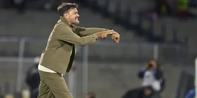 Lema en partido con Pumas. Foto: Ovaciones