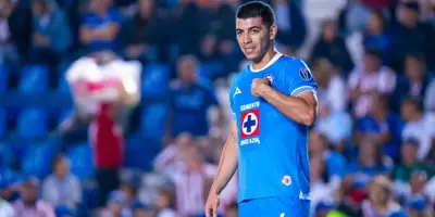 Lira en partido. Foto: Récord