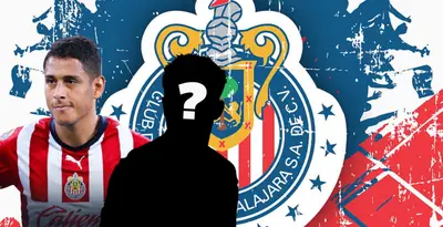 Luis Romo junto a jugador incógnito / FOTO X