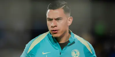 Malagón en calentamiento. Foto: Club América