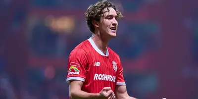 Marcel Ruiz / OVACIONES