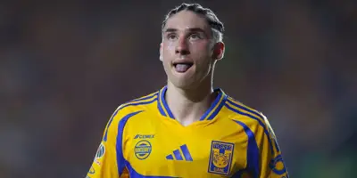 Marcelo en partido con Tigres. Foto: Récord