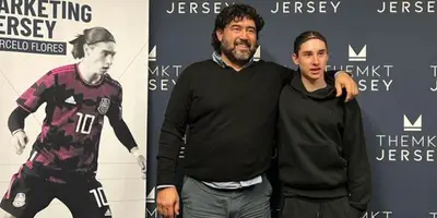 Marcelo Flores tiene un elemento que está al pendiente de él y también genera controversias.