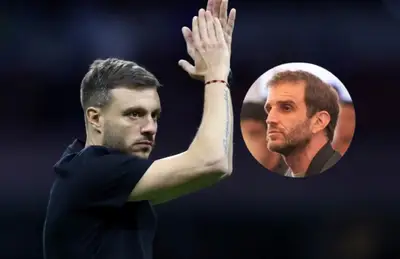 Martín Anselmi aplaudiendo e Iván Alonso/ Foto Olé.